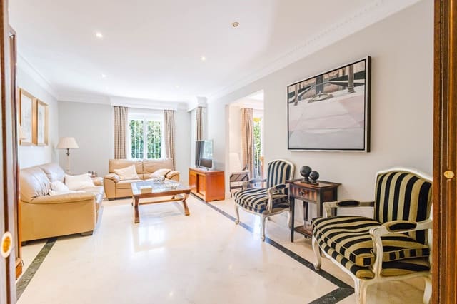 4 sypialnia Mieszkanie na sprzedaż w Vélez-Málaga - 310 000 € (Ref: 10002455)