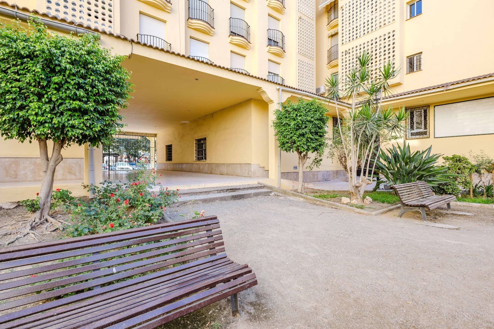 4 slaapkamer Flat te koop in Velez-Malaga - € 310.000 (Ref: 10002455)