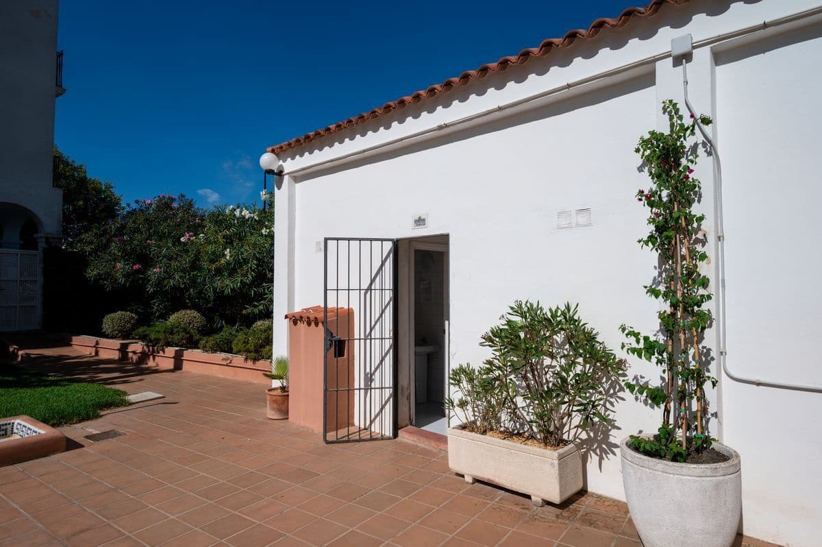 1 sovrum Lägenhet till salu i Ibiza stad med pool - 399 000 € (Ref: 10002456)