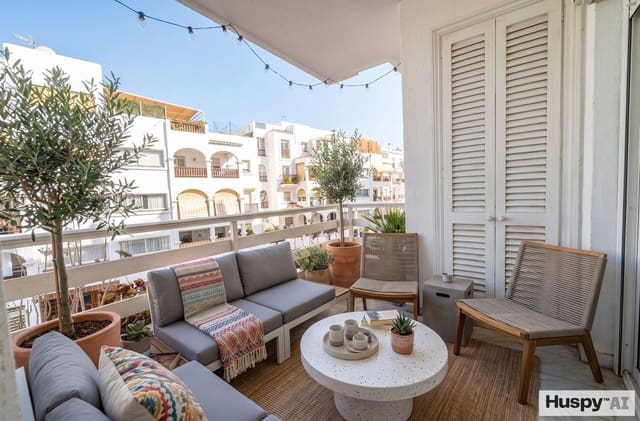 1 sovrum Lägenhet till salu i Ibiza stad med pool - 399 000 € (Ref: 10002456)