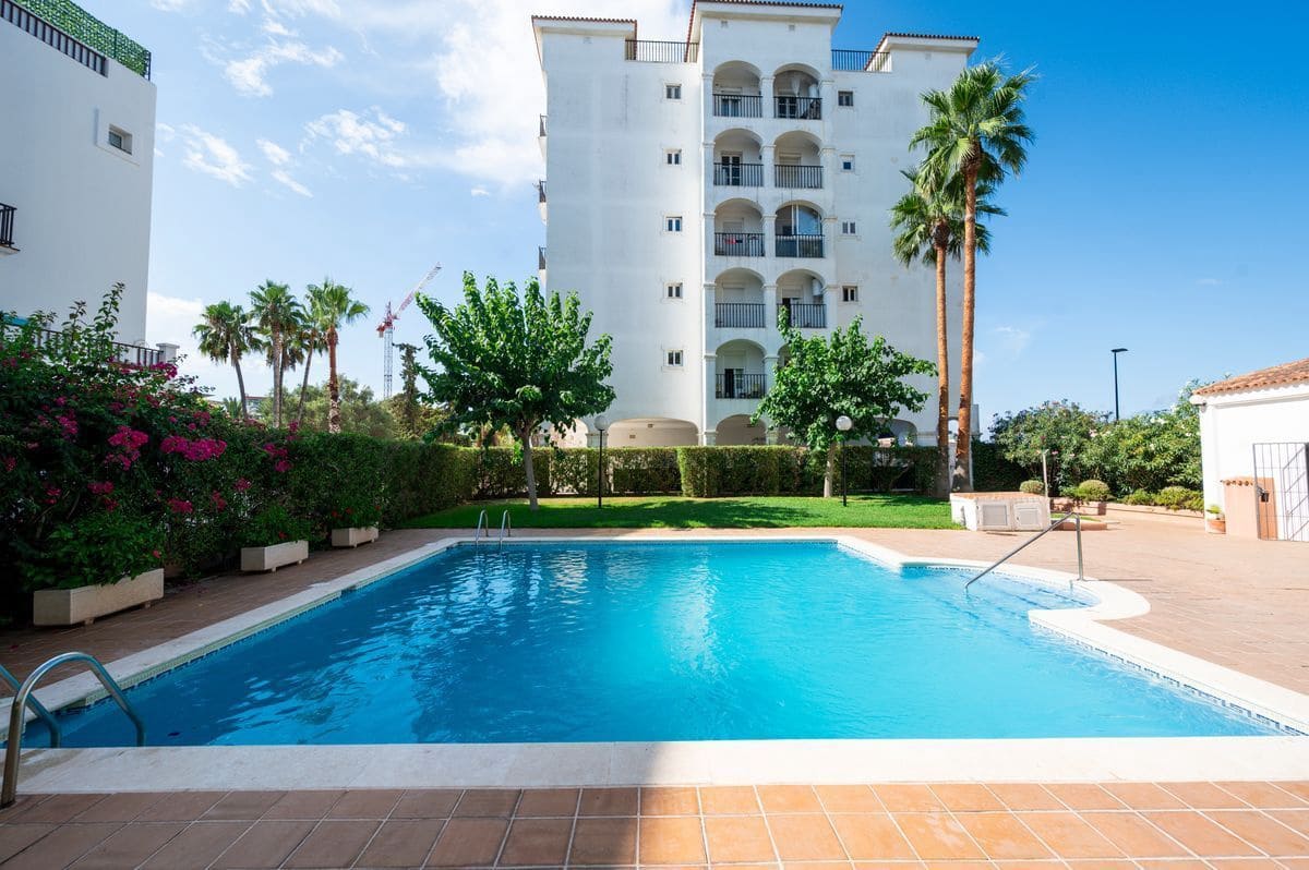 1 sovrum Lägenhet till salu i Ibiza stad med pool - 399 000 € (Ref: 10002456)