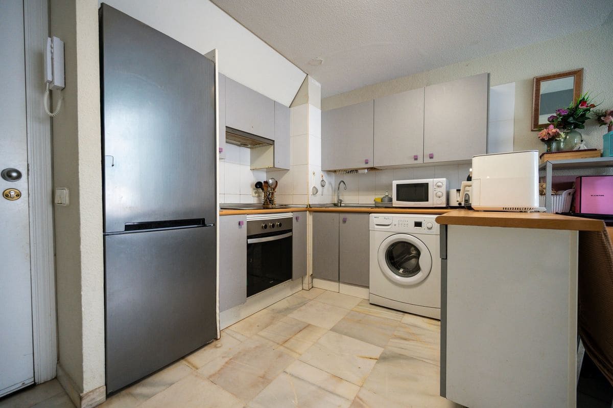 1 sovrum Lägenhet till salu i Ibiza stad med pool - 399 000 € (Ref: 10002456)