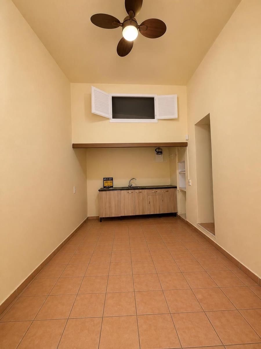 2 bedroom Flat for sale in Ibiza / Eivissa town - € 270,000 (Ref: 10002584)