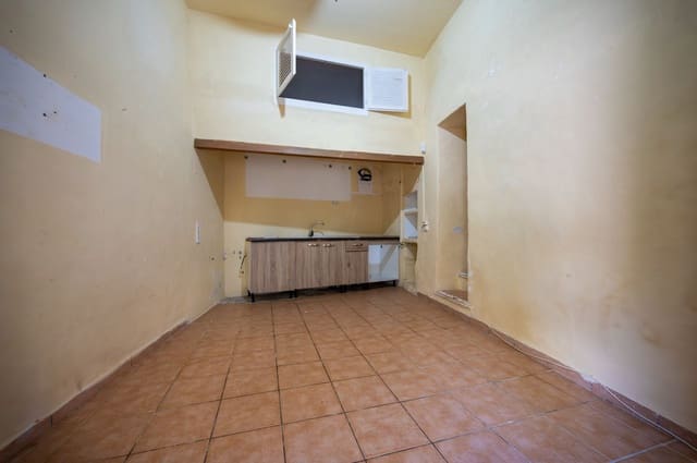 2 makuuhuone Asunto myytävänä paikassa Ibiza kaupunki - 270 000 € (Ref: 10002584)