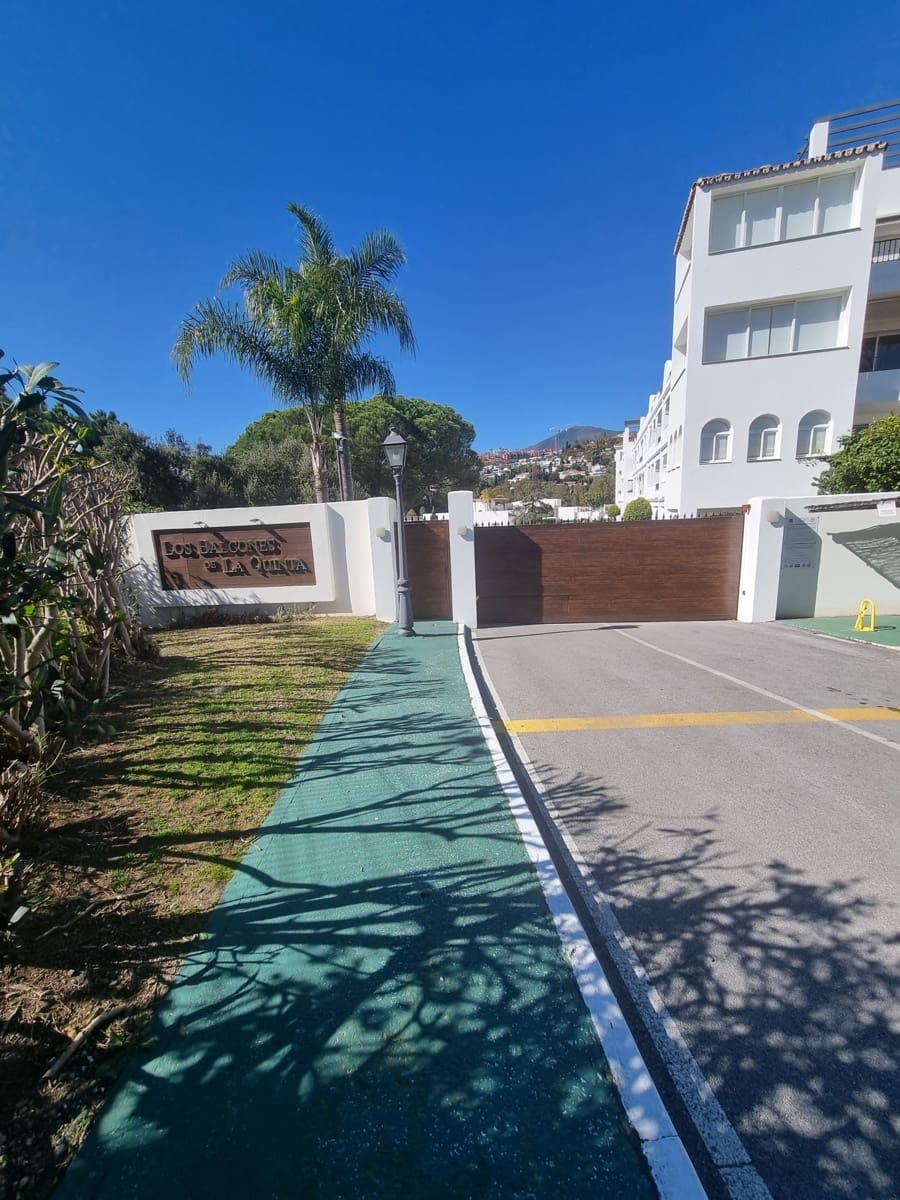 2 quarto Apartamento para venda em Benahavis com piscina - 595 000 € (Ref: 10008298)