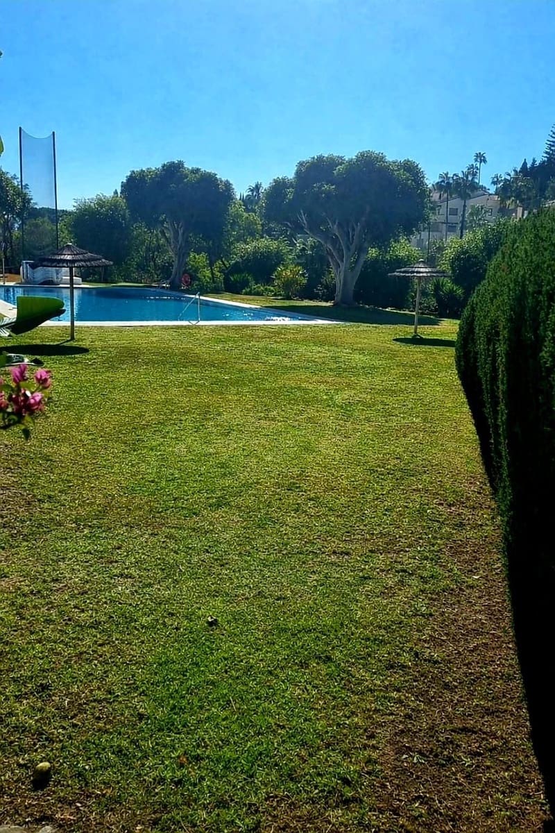 2 quarto Apartamento para venda em Benahavis com piscina - 595 000 € (Ref: 10008298)
