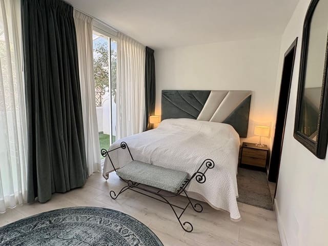 2 sovrum Lägenhet till salu i Benahavís med pool - 595 000 € (Ref: 10008298)