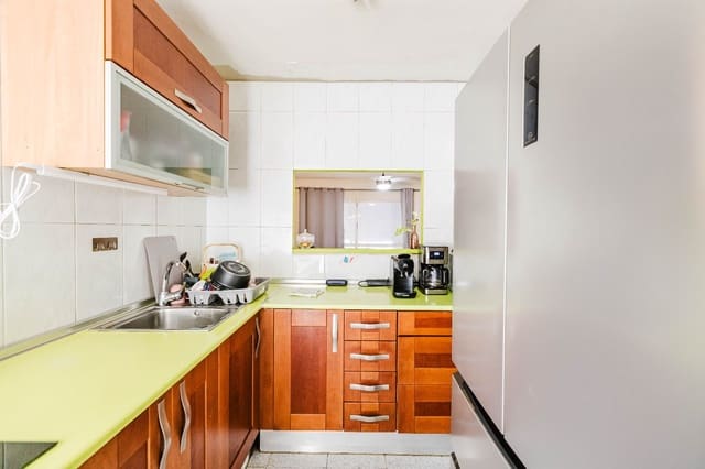 4 sypialnia Mieszkanie na sprzedaż w Miasto Málaga - 280 000 € (Ref: 10010245)