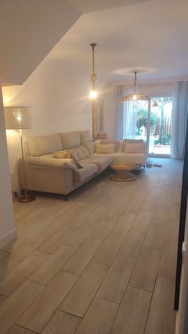4 quarto Moradia Geminada para venda em Ibiza / Eivissa cidade com garagem - 740 000 € (Ref: 10012806)