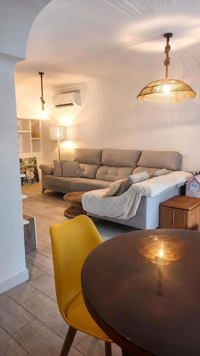 4 sypialnia Dom blizniak na sprzedaż w Miasto Ibiza / Eivissa z garażem - 740 000 € (Ref: 10012806)