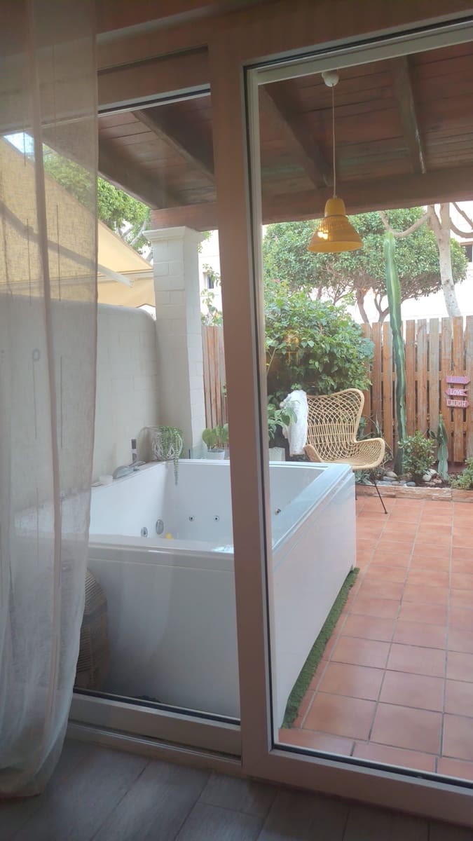 4 sypialnia Dom blizniak na sprzedaż w Miasto Ibiza / Eivissa z garażem - 740 000 € (Ref: 10012806)