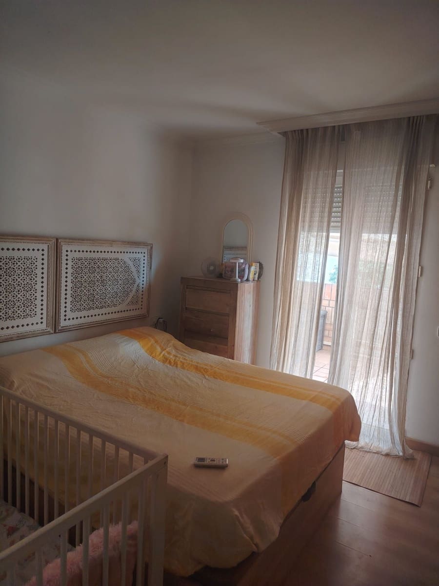 4 sypialnia Dom blizniak na sprzedaż w Miasto Ibiza / Eivissa z garażem - 740 000 € (Ref: 10012806)