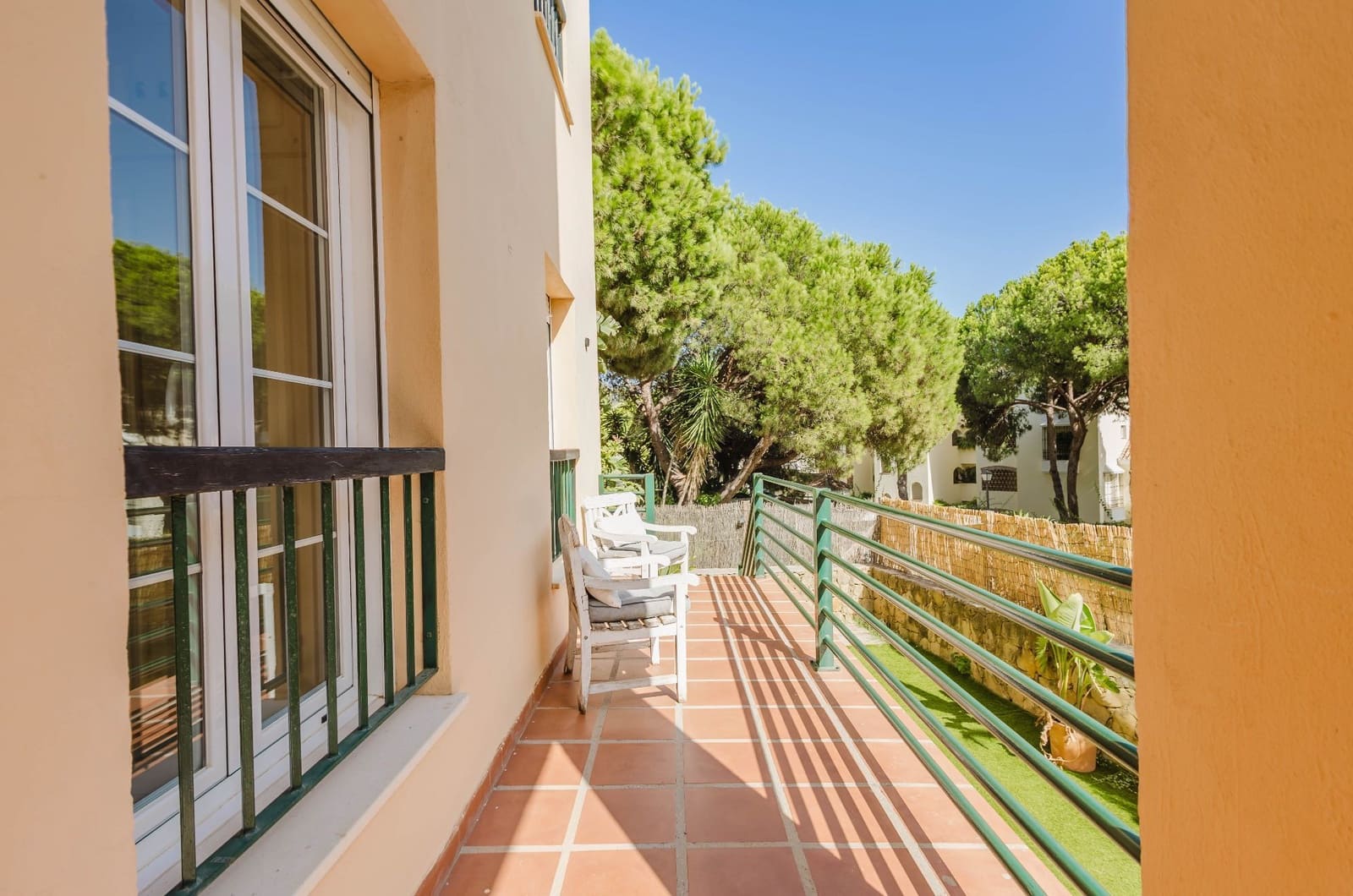 3 slaapkamer Flat te koop in Marbella - € 630.000 (Ref: 10015029)