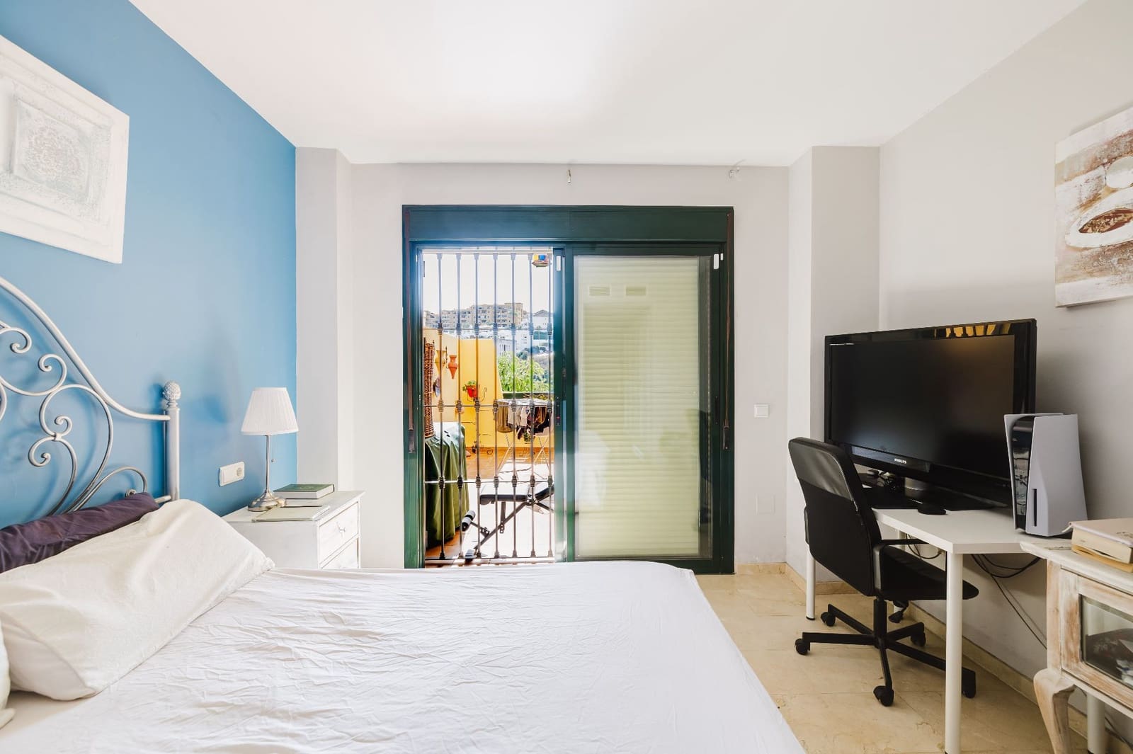 2 soveværelse Lejlighed til salg i Estepona med swimmingpool garage - € 380.000 (Ref: 10015031)