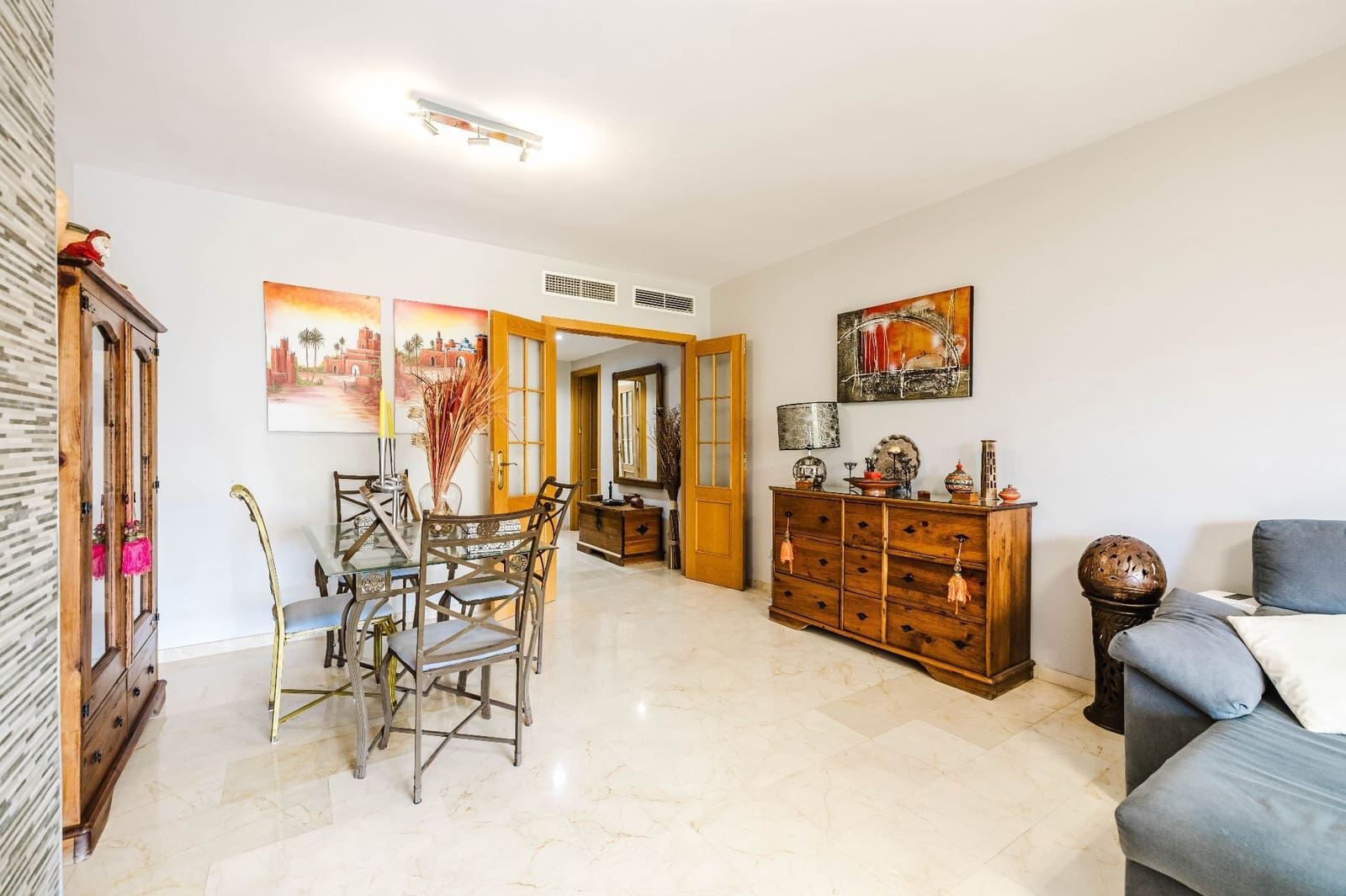 2 soveværelse Lejlighed til salg i Estepona med swimmingpool garage - € 380.000 (Ref: 10015031)