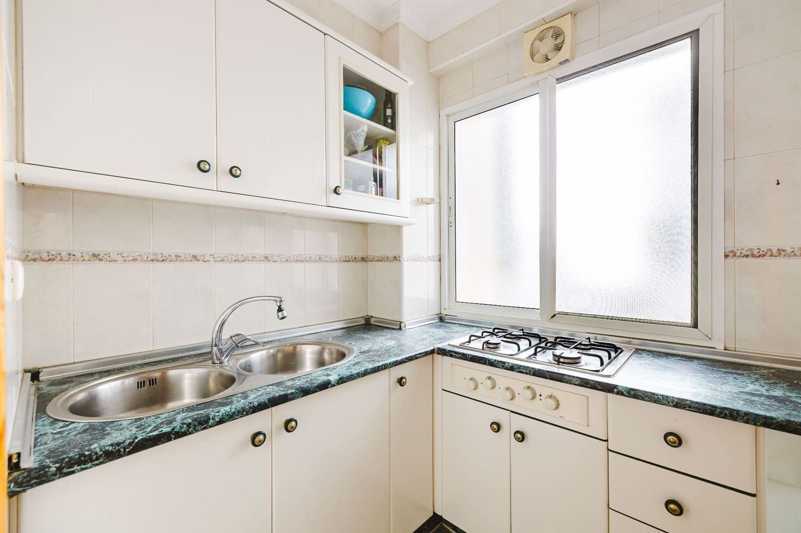 3 slaapkamer Flat te koop in Malaga stad - € 295.000 (Ref: 10017037)
