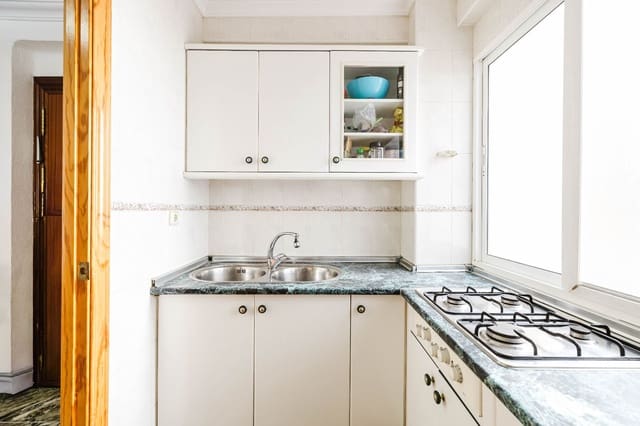 3 slaapkamer Flat te koop in Málaga stad - € 295.000 (Ref: 10017037)