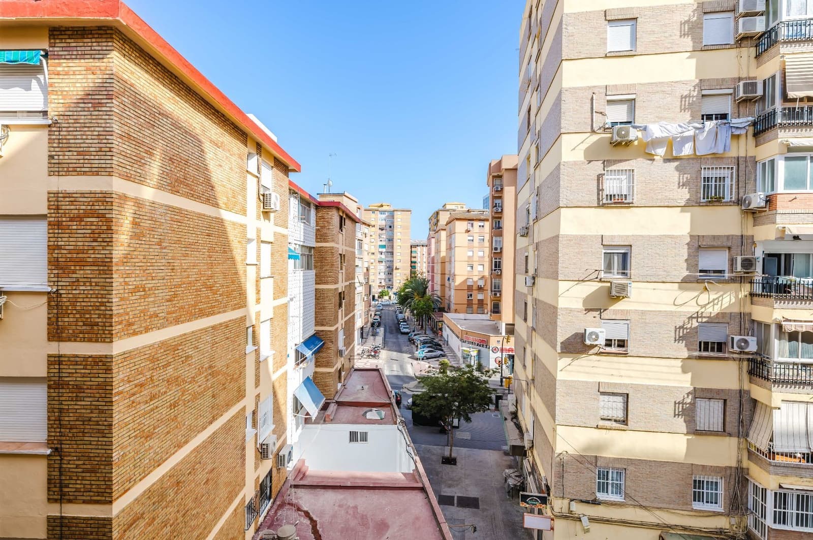 3 slaapkamer Flat te koop in Malaga stad - € 295.000 (Ref: 10017037)