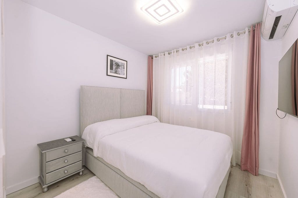 3 bedroom Flat for sale in Ibiza / Eivissa town with garage - € 648,000 (Ref: 10017038)