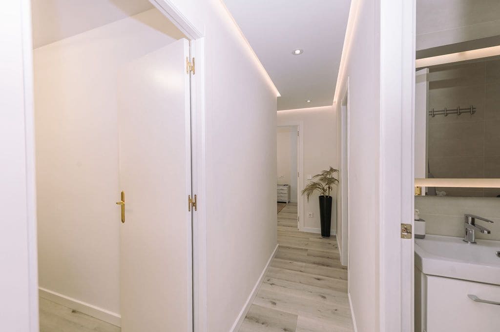 3 bedroom Flat for sale in Ibiza / Eivissa town with garage - € 648,000 (Ref: 10017038)