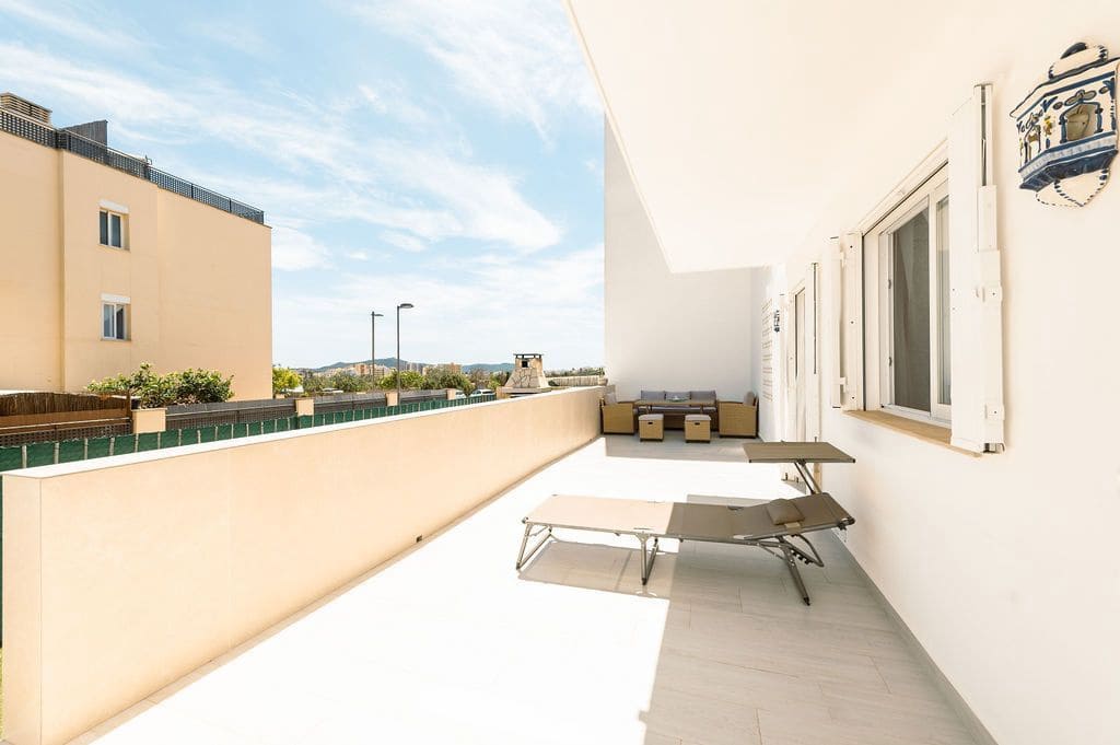3 bedroom Flat for sale in Ibiza / Eivissa town with garage - € 648,000 (Ref: 10017038)