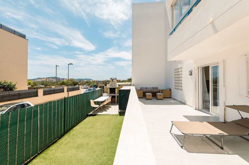 3 bedroom Flat for sale in Ibiza / Eivissa town with garage - € 648,000 (Ref: 10017038)