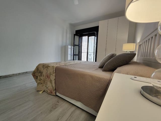 1 bedroom Flat for sale in Marbella - € 656,000 (Ref: 10017040)