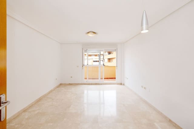 3 Zimmer Wohnung zu verkaufen in Estepona mit Garage - 425.000 € (Ref: 10021956)