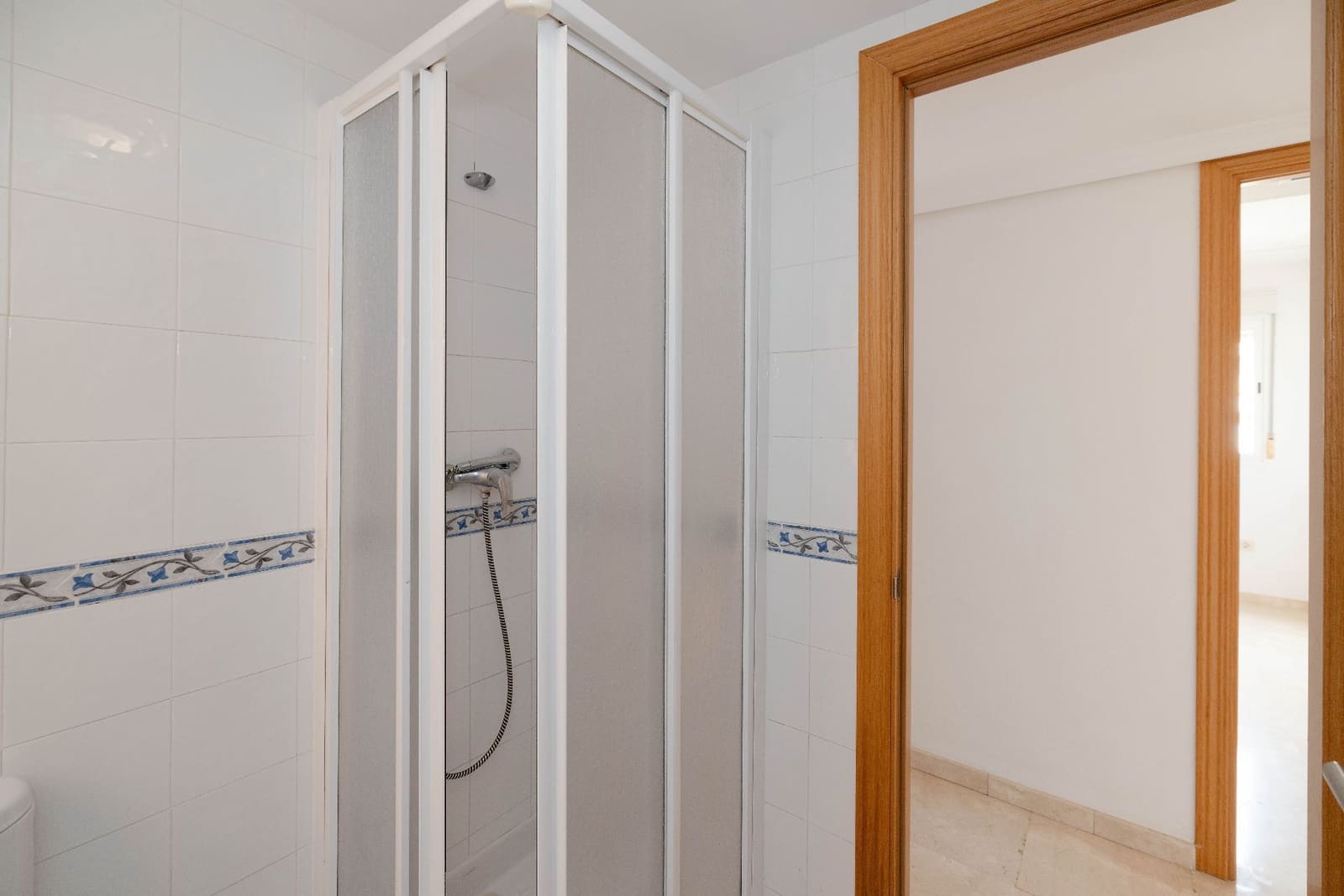 3 Zimmer Wohnung zu verkaufen in Estepona mit Garage - 425.000 € (Ref: 10021956)