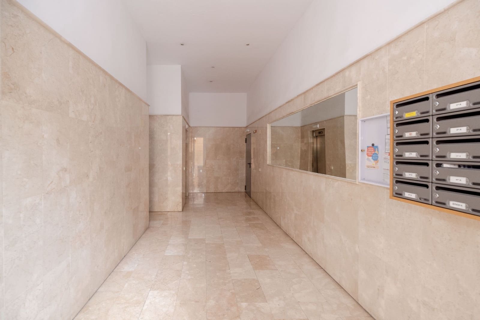 3 Zimmer Wohnung zu verkaufen in Estepona mit Garage - 425.000 € (Ref: 10021956)