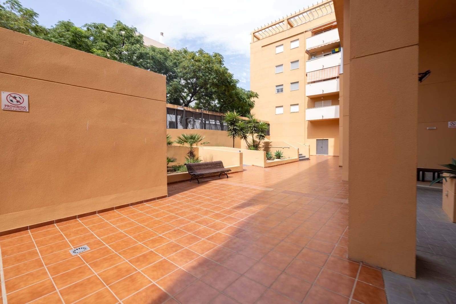 3 Zimmer Wohnung zu verkaufen in Estepona mit Garage - 425.000 € (Ref: 10021956)