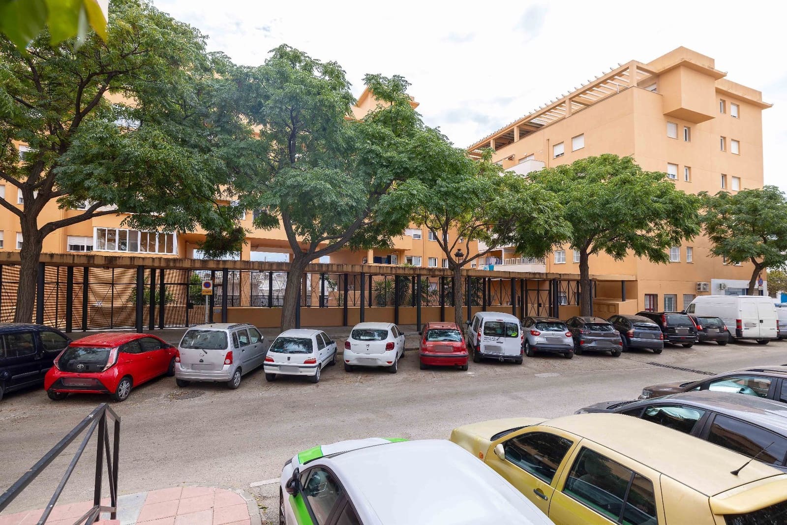 3 Zimmer Wohnung zu verkaufen in Estepona mit Garage - 425.000 € (Ref: 10021956)