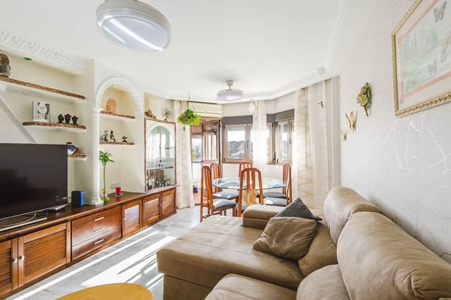 4 makuuhuone Asunto myytävänä paikassa Cortijo Alto, Málaga kaupunki mukana 
autotalli - 450 000 € (Ref: 10030003)