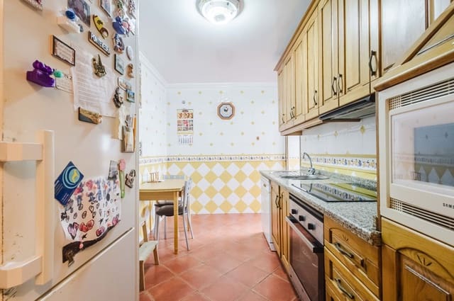 4 makuuhuone Asunto myytävänä paikassa Cortijo Alto, Málaga kaupunki mukana 
autotalli - 450 000 € (Ref: 10030003)