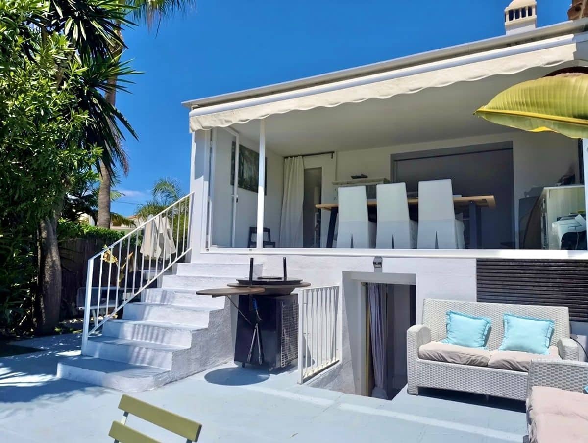 3 bedroom Semi-detached Villa for sale in Bahia Dorada with pool garage - € 550,000 (Ref: 10031440)