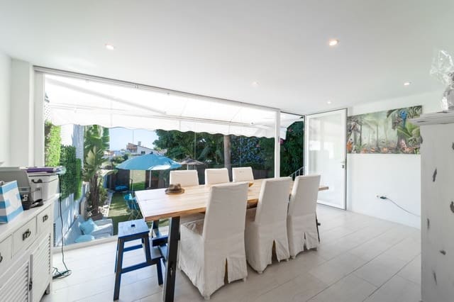 3 camera da letto Villetta Bifamiliare in vendita in Bahía Dorada, Estepona con piscina garage - 550.000 € (Rif: 10031440)