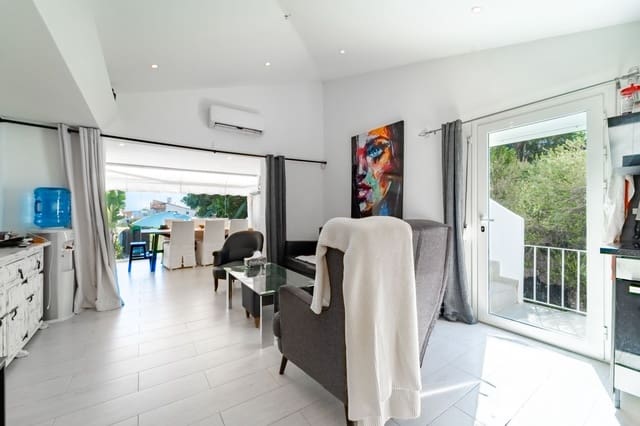3 camera da letto Villetta Bifamiliare in vendita in Bahía Dorada, Estepona con piscina garage - 550.000 € (Rif: 10031440)