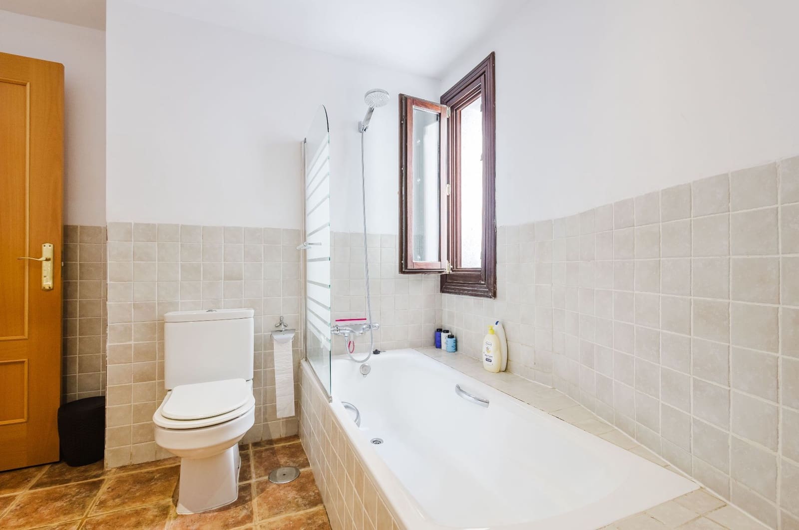 3 soveværelse Bungalow til salg i El Paraiso med swimmingpool garage - € 697.000 (Ref: 10031442)