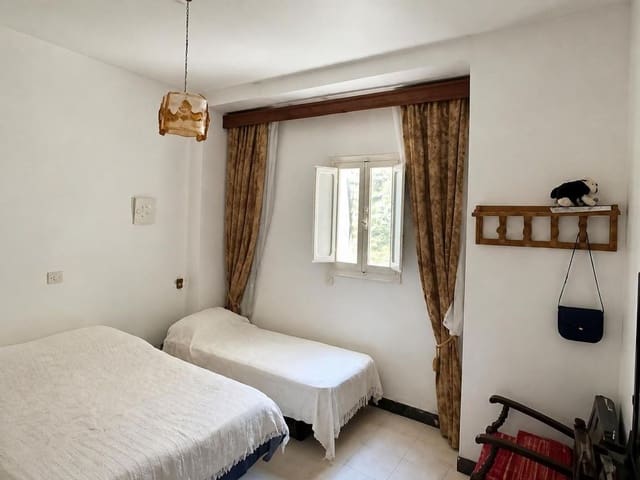 Chalet de 5 habitaciones en Campillos en venta - 219.000 € (Ref: 10031443)