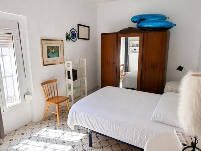 Chalet de 5 habitaciones en Campillos en venta - 219.000 € (Ref: 10031443)