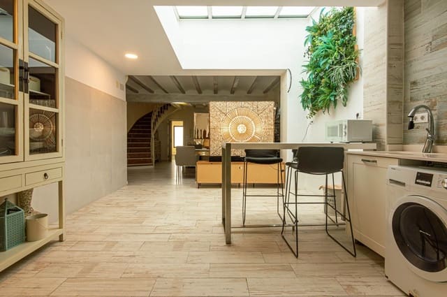 7 sypialnia Willa na sprzedaż w Oliva z garażem - 550 000 € (Ref: 10031444)