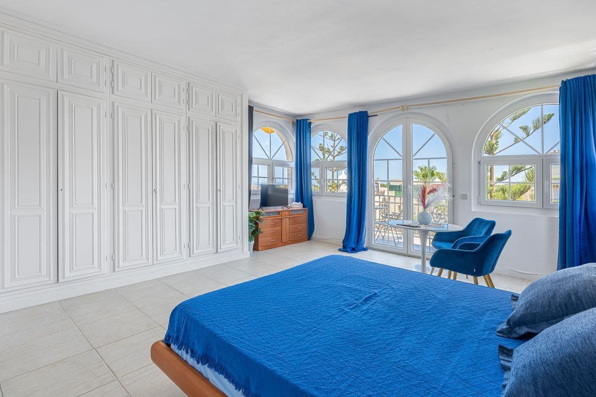 Chalet de 5 habitaciones en Mijas en venta con piscina garaje - 1.190.000 € (Ref: 10033425)