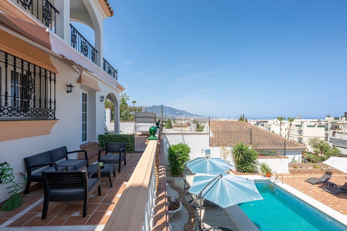 Chalet de 5 habitaciones en Mijas en venta con piscina garaje - 1.190.000 € (Ref: 10033425)