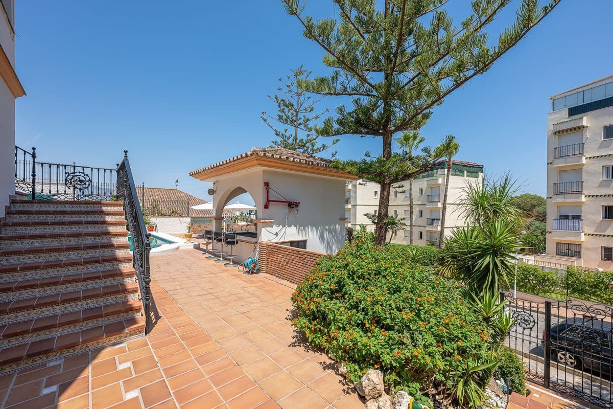Chalet de 5 habitaciones en Mijas en venta con piscina garaje - 1.190.000 € (Ref: 10033425)