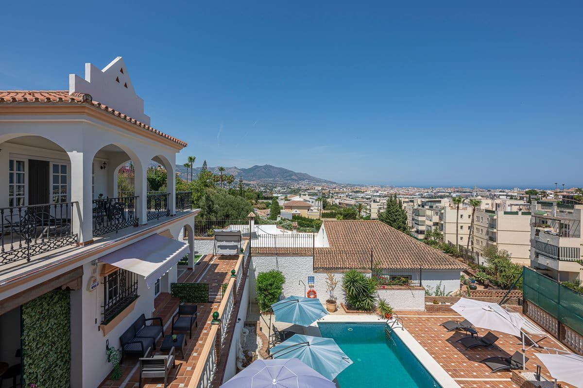 Chalet de 5 habitaciones en Mijas en venta con piscina garaje - 1.190.000 € (Ref: 10033425)