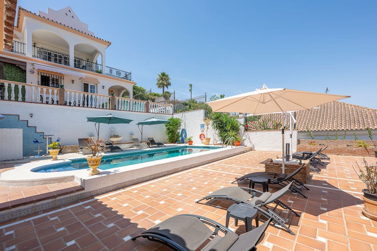 Chalet de 5 habitaciones en Mijas en venta con piscina garaje - 1.190.000 € (Ref: 10033425)