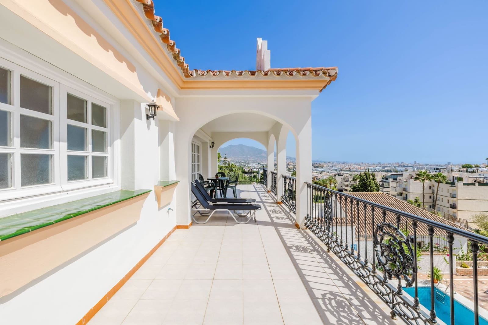 5 soveværelse Villa til salg i Mijas med swimmingpool garage - € 1.150.000 (Ref: 10033425)