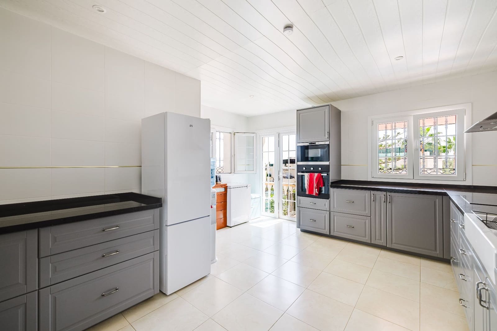 5 soveværelse Villa til salg i Mijas med swimmingpool garage - € 1.150.000 (Ref: 10033425)