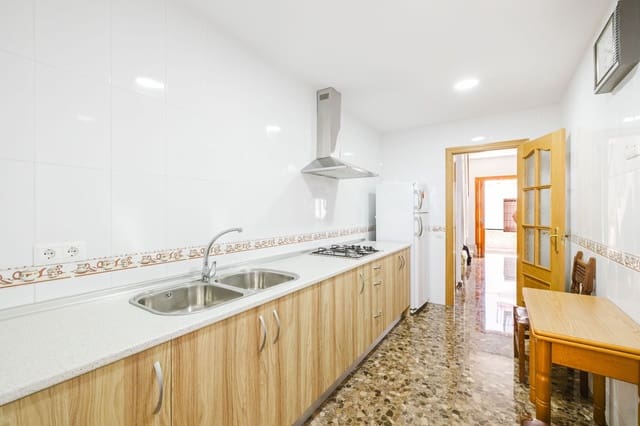 3 soveværelse Byhus til salg i Nerja - € 465.000 (Ref: 10033426)