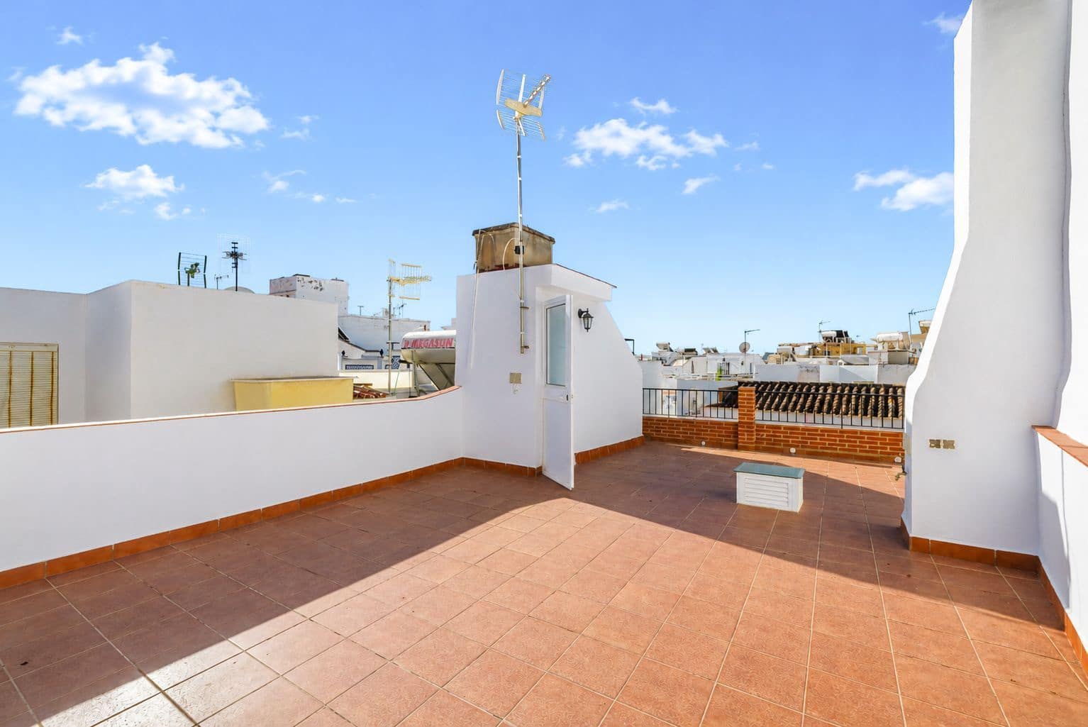 3 soveværelse Byhus til salg i Nerja - € 465.000 (Ref: 10033426)